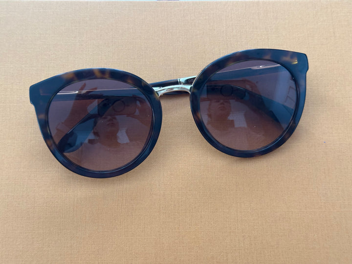 D&G Women’s Sun glasses RRP$ 340