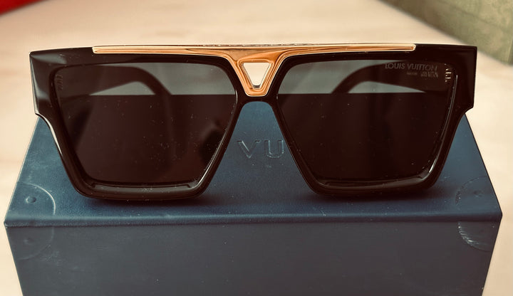 Louis Vuitton Designer Sun Glasses $1,000