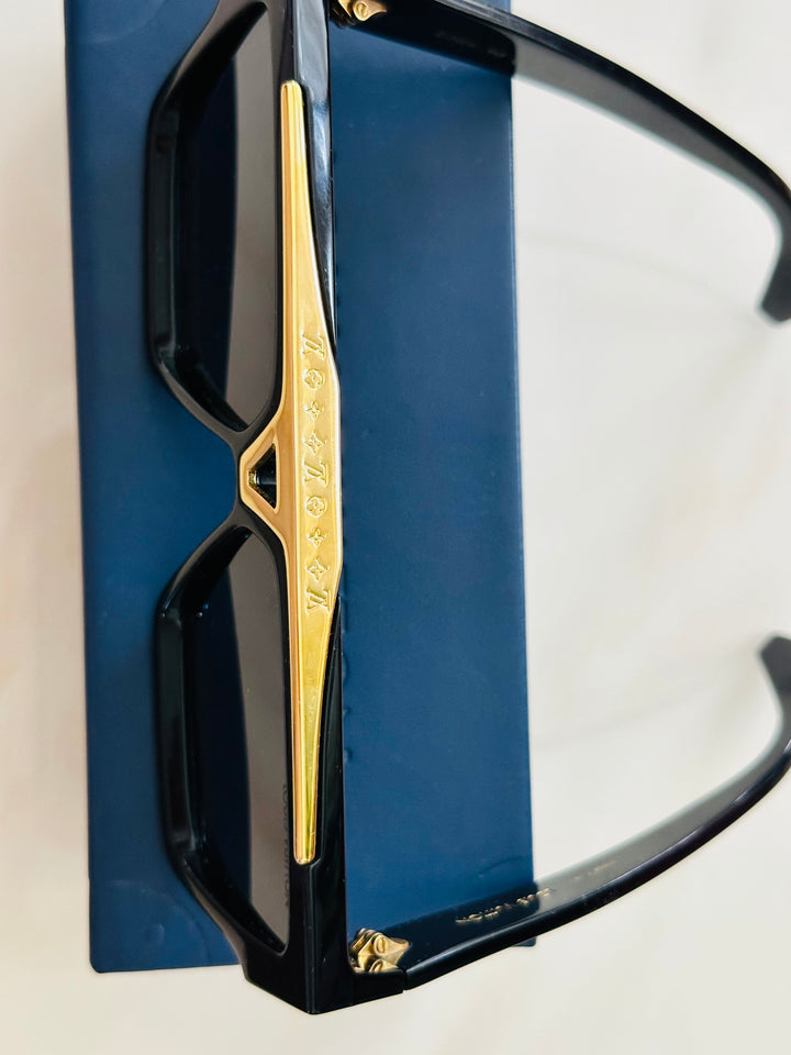 Louis Vuitton Designer Sun Glasses $1,000